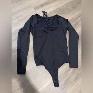 Abercrombie long sleeve bodysuit with front tie top